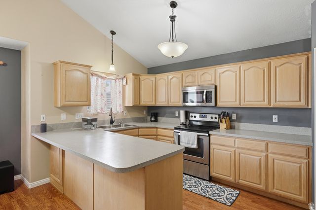 2244 N 1350 W, Clinton, UT 84015