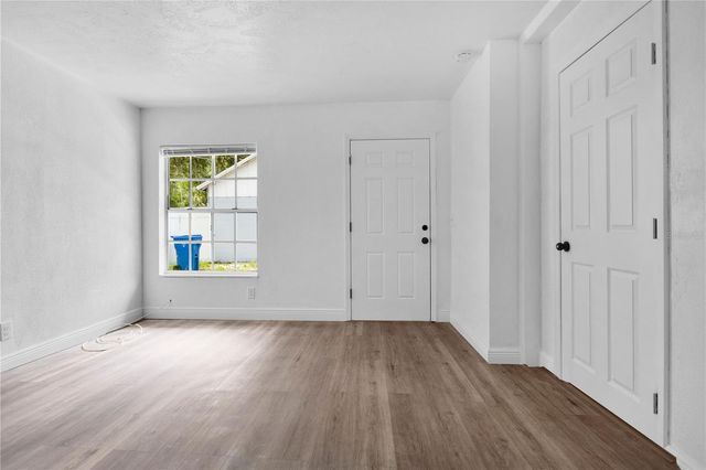 1409 COLLEGE PARK LANE, Tampa, FL 33612