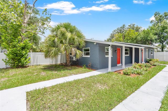 1409 COLLEGE PARK LANE, Tampa, FL 33612