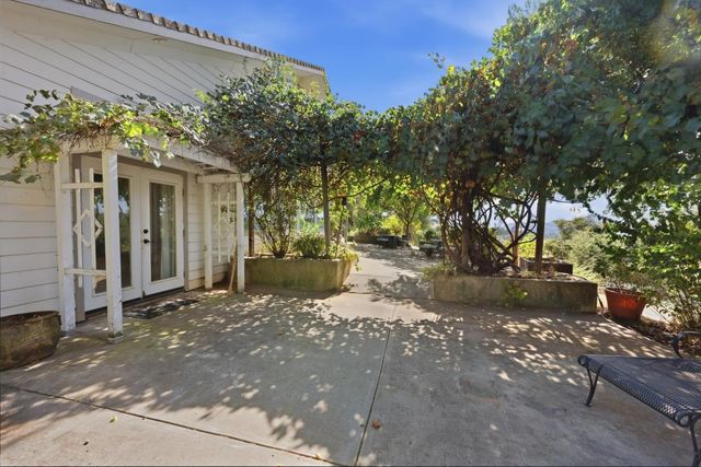 8857 Miwok Trl, Mokelumne Hill, CA 95245