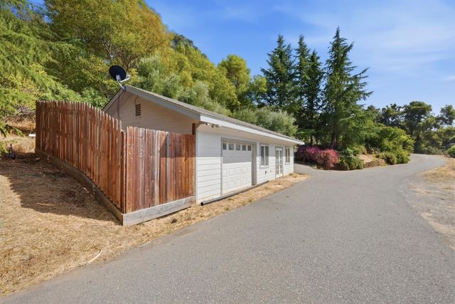 8857 Miwok Trl, Mokelumne Hill, CA 95245