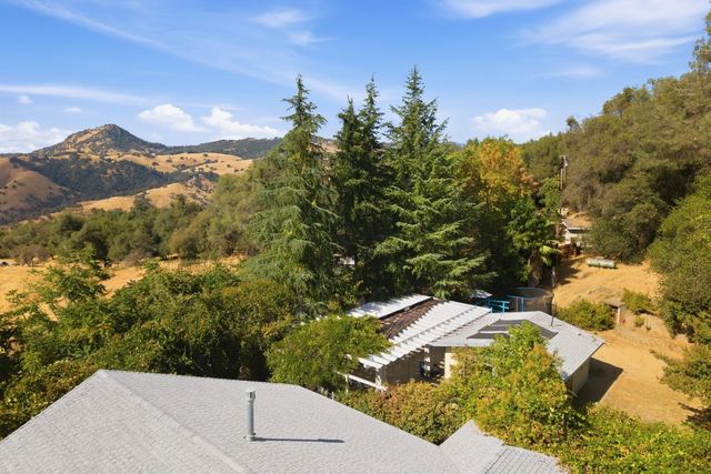 8857 Miwok Trl, Mokelumne Hill, CA 95245