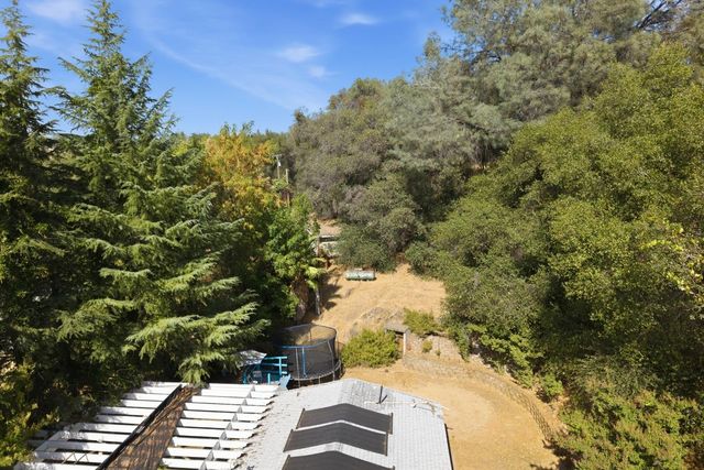 8857 Miwok Trl, Mokelumne Hill, CA 95245