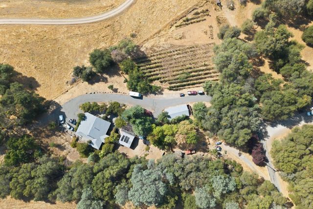 8857 Miwok Trl, Mokelumne Hill, CA 95245