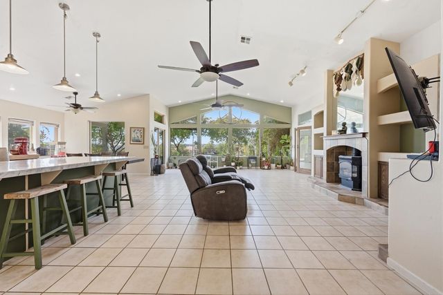 8857 Miwok Trl, Mokelumne Hill, CA 95245