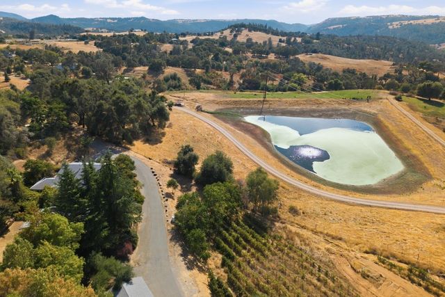 8857 Miwok Trl, Mokelumne Hill, CA 95245