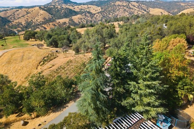 8857 Miwok Trl, Mokelumne Hill, CA 95245