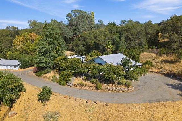 8857 Miwok Trl, Mokelumne Hill, CA 95245