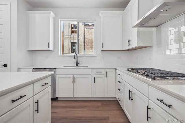 11466 E Briarwood Circle, Centennial, CO 80112