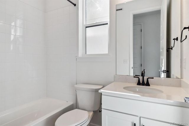 11466 E Briarwood Circle, Centennial, CO 80112