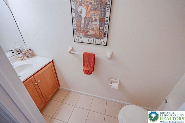 15 Holly Court, Easton, PA 18040