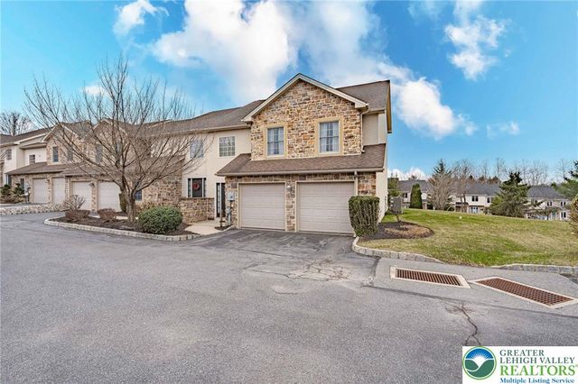 15 Holly Court, Easton, PA 18040