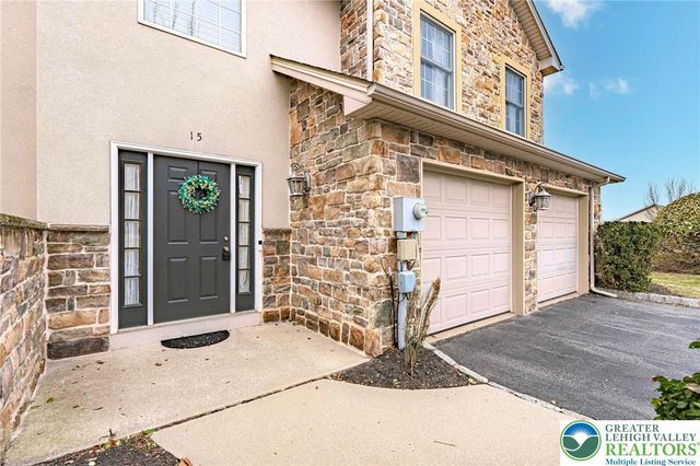 15 Holly Court, Easton, PA 18040