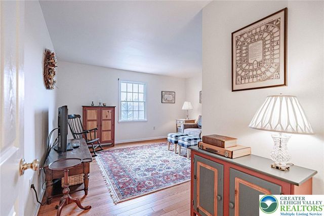 15 Holly Court, Easton, PA 18040