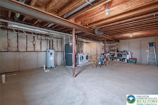 15 Holly Court, Easton, PA 18040