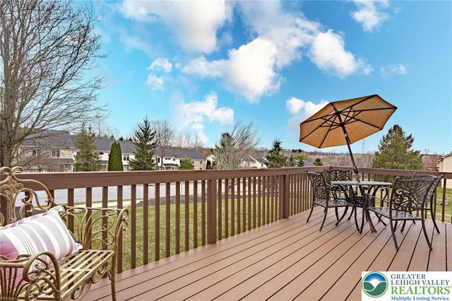 15 Holly Court, Easton, PA 18040