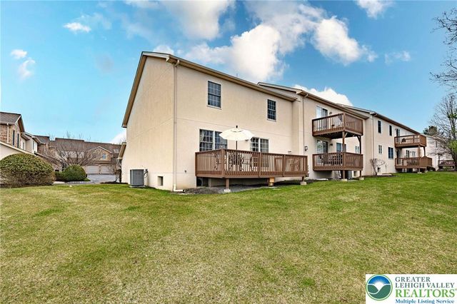 15 Holly Court, Easton, PA 18040