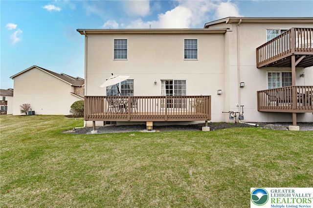 15 Holly Court, Easton, PA 18040