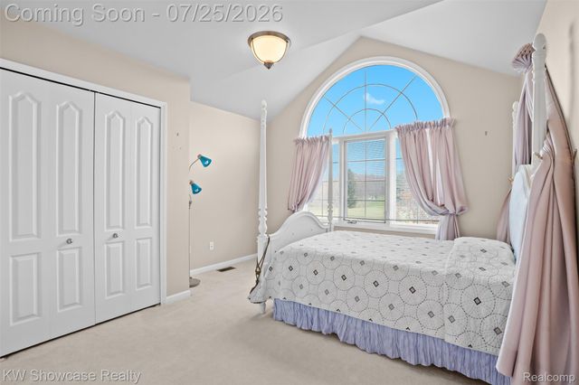 2955 Ivy Hill Drive, Commerce Charter Township, MI 48382