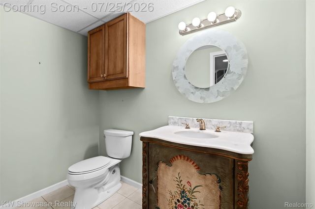 2955 Ivy Hill Drive, Commerce Charter Township, MI 48382