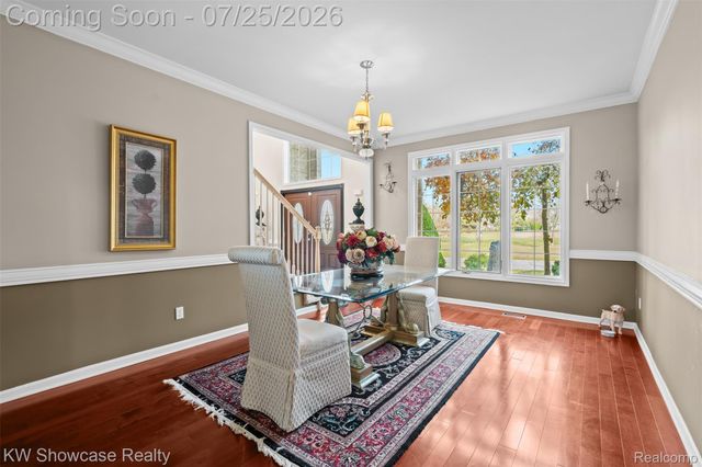 2955 Ivy Hill Drive, Commerce Charter Township, MI 48382