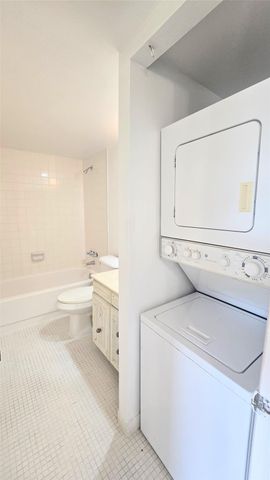 8401 W Sample Rd 48, Coral Springs, FL 33065