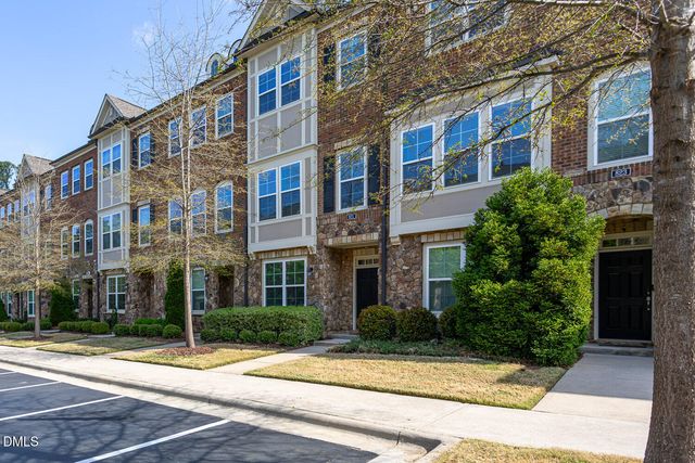 821 Bankston Woods Way, Raleigh, NC 27609