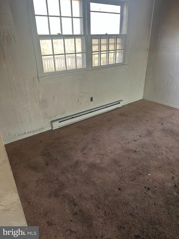 8 MT CALVARY LN, Mullica Hill, NJ 08062