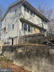 8 MT CALVARY LN, Mullica Hill, NJ 08062