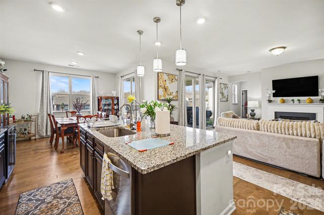 15200 Autumn Sage Drive, Charlotte, NC 28278