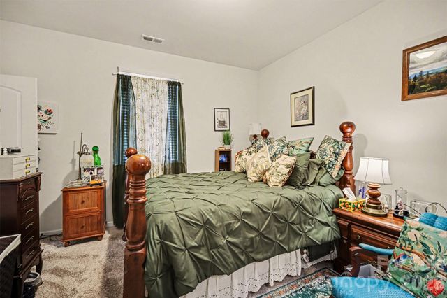 15200 Autumn Sage Drive, Charlotte, NC 28278