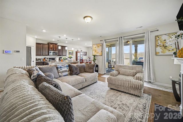 15200 Autumn Sage Drive, Charlotte, NC 28278