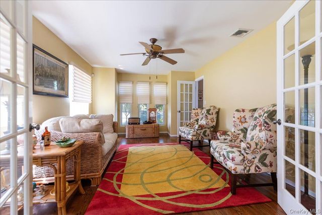 40 E Penn Street, Long Beach, NY 11561