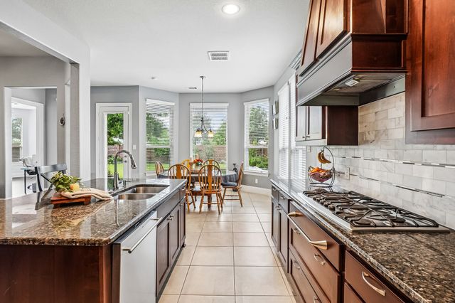 307 Ridgewood Drive, Lewisville, TX 75067