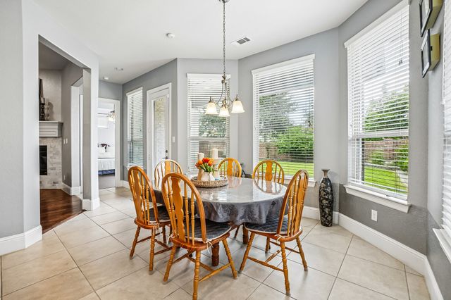 307 Ridgewood Drive, Lewisville, TX 75067