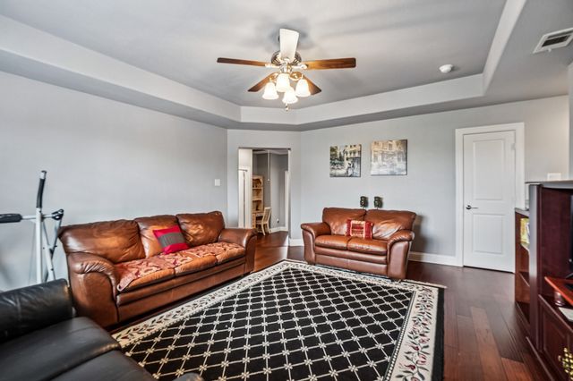 307 Ridgewood Drive, Lewisville, TX 75067