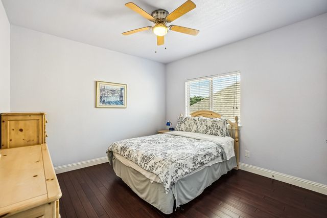 307 Ridgewood Drive, Lewisville, TX 75067