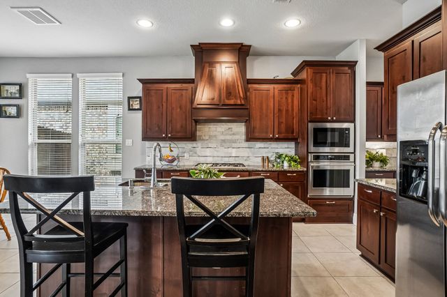 307 Ridgewood Drive, Lewisville, TX 75067