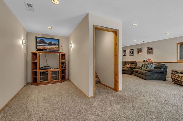 10927 287th Avenue NW, Zimmerman, MN 55398