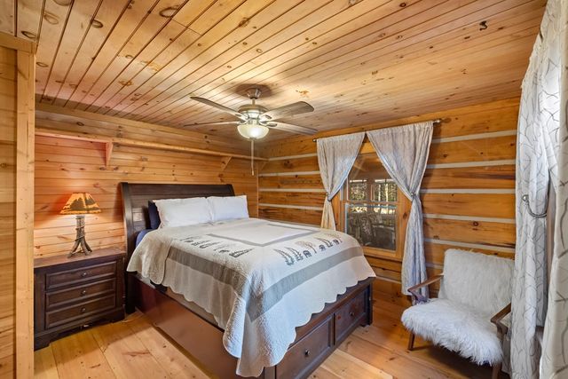 100 Stanley Creek Xing, Cherry Log, GA 30522