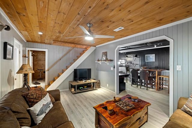 100 Stanley Creek Xing, Cherry Log, GA 30522