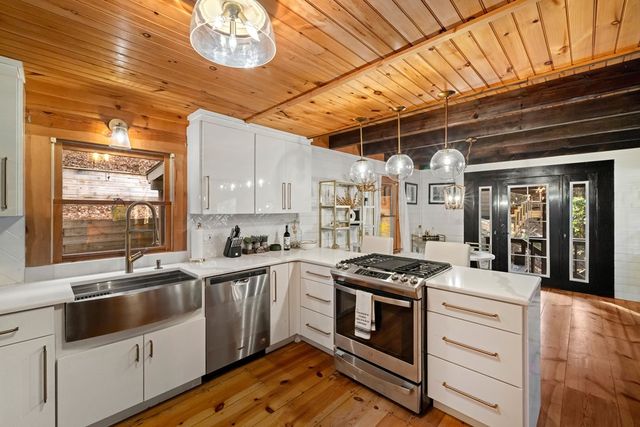 100 Stanley Creek Xing, Cherry Log, GA 30522