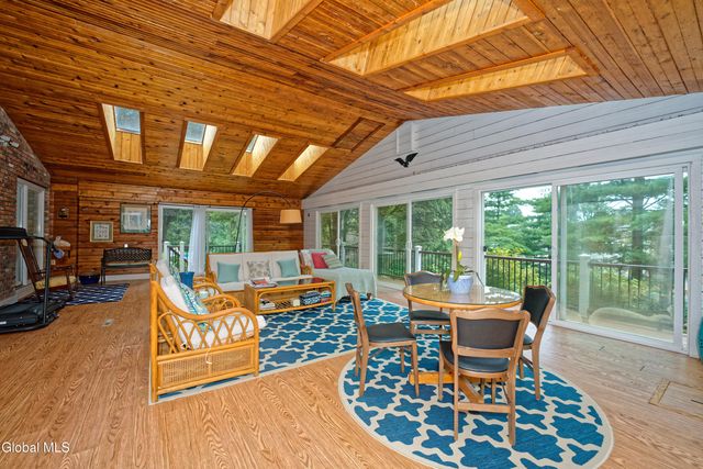 10 Birch Hill Road, Albany, NY 12211