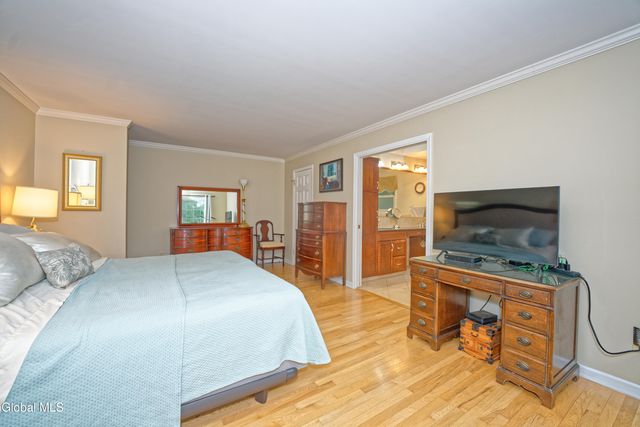 10 Birch Hill Road, Albany, NY 12211