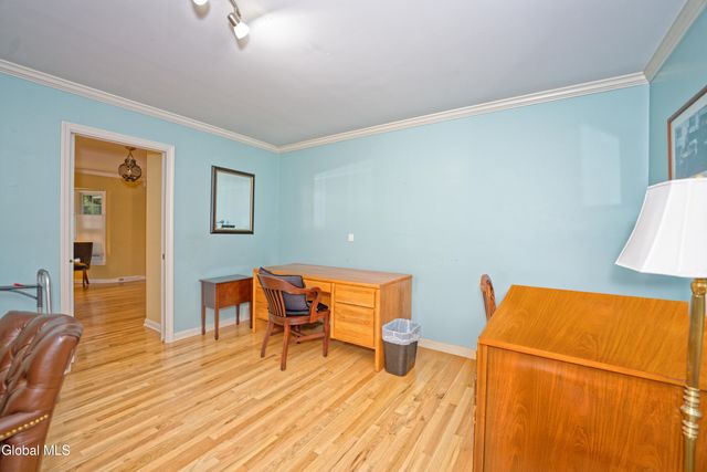 10 Birch Hill Road, Albany, NY 12211