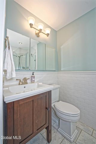 10 Birch Hill Road, Albany, NY 12211