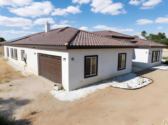 1805 W Columbia Way, Lancaster, CA 93534
