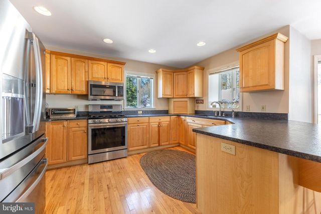 1312 CHESTNUT RIDGE DR, State College, PA 16803