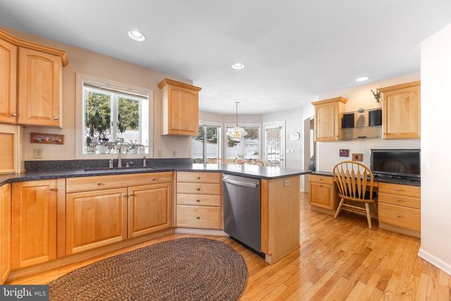 1312 CHESTNUT RIDGE DR, State College, PA 16803