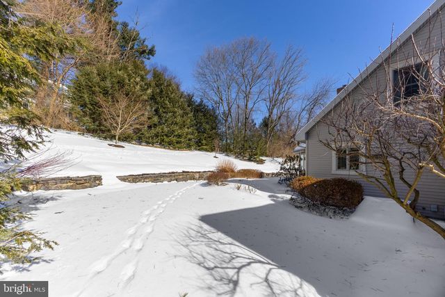 1312 CHESTNUT RIDGE DR, State College, PA 16803